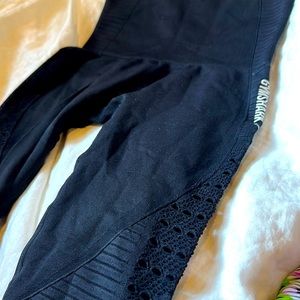 New Gymshark Energy Seamless High Waisted Cropped Leggings- 
XS